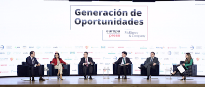 Eléctricas y operadoras del sistema piden agilidad para proyectos de transición energética